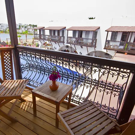 Costa Bitezhan Bitez