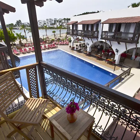 Costa Bitezhan بيتيس