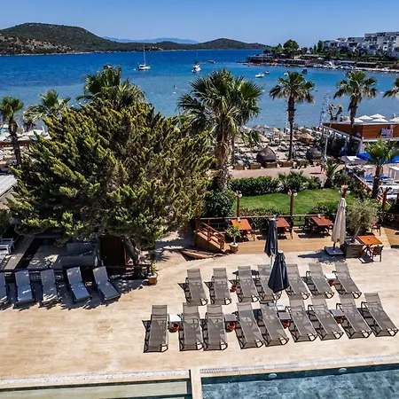 Hotel Costa Bitezhan 4*