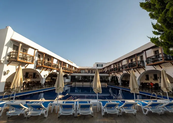 호텔 Costa Bitezhan 4*